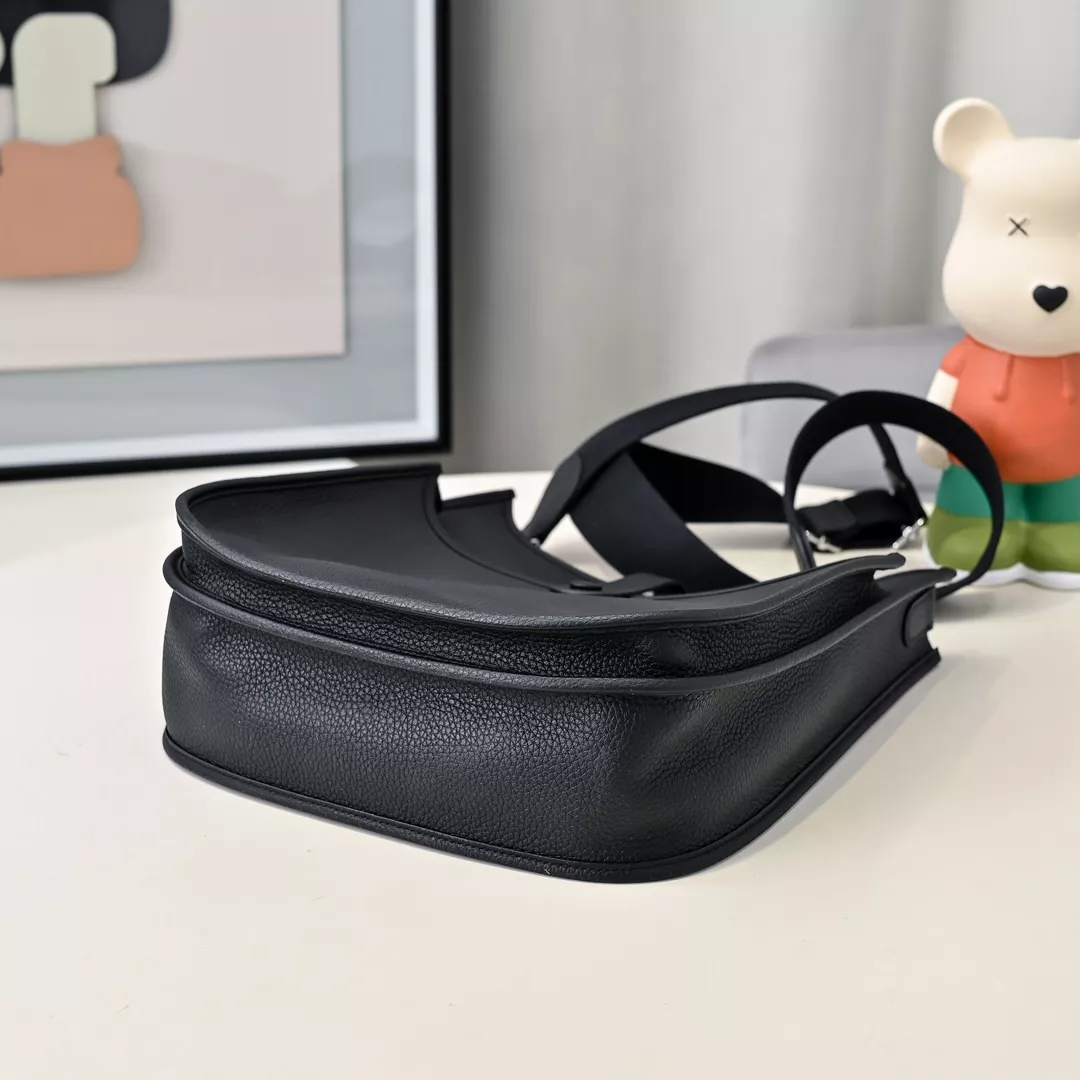 Elegant 9473 Hermes AAA Quality Messenger Bags For Women