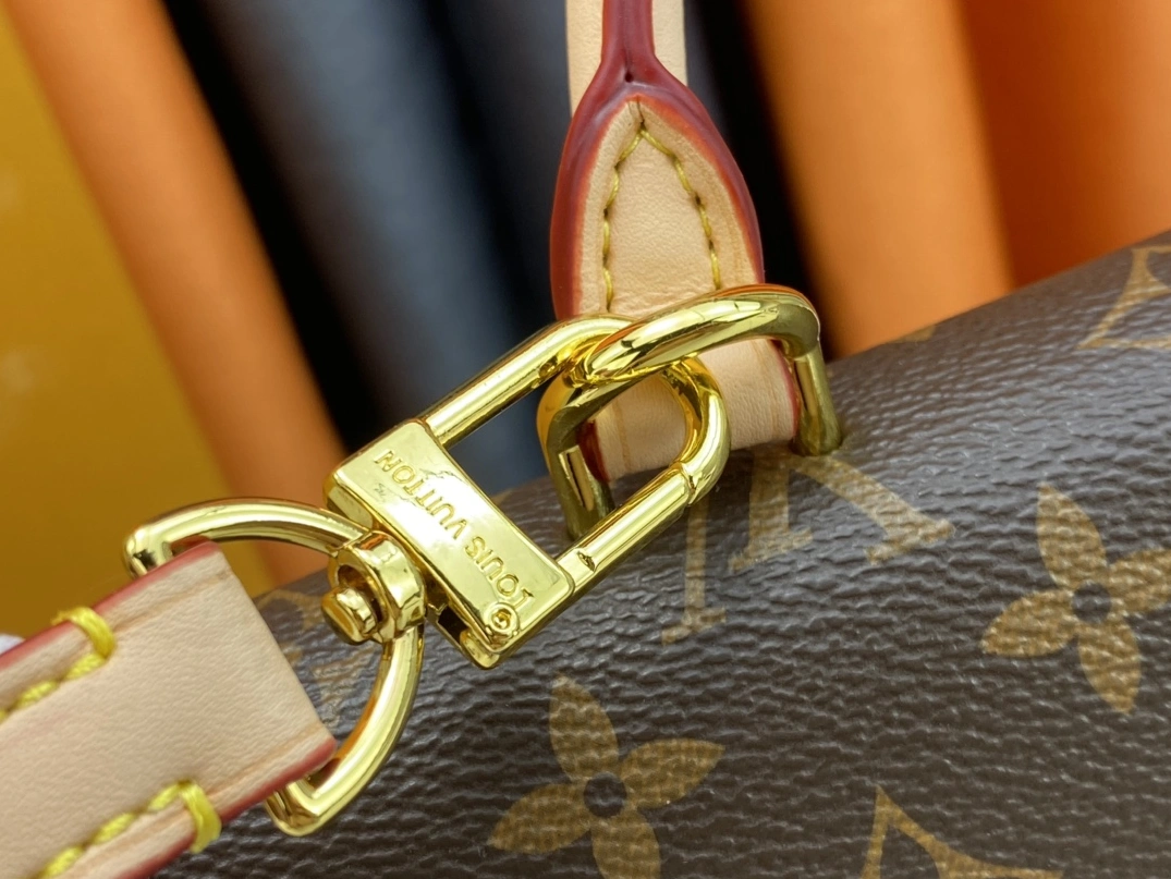 Elegant 9483 Louis Vuitton AAA Quality Handbags For Women