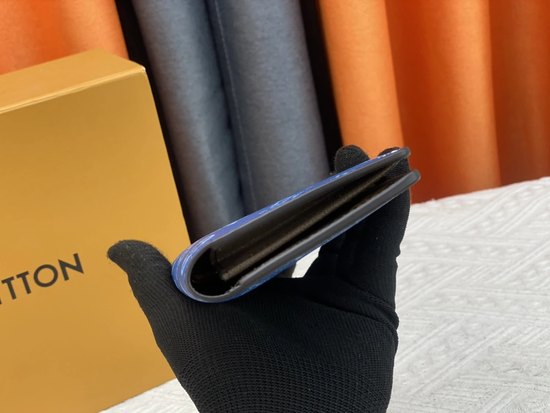 Elegant 9484 Louis Vuitton LV Card Case For Unisex