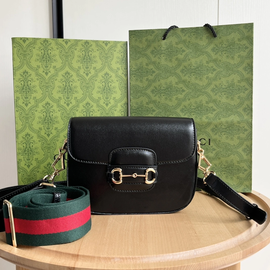 Elegant 9537 Gucci AAA Quality Messenger Bags For Unisex