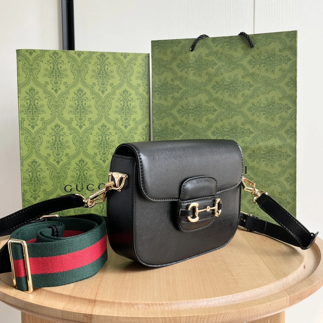 Elegant 9537 Gucci AAA Quality Messenger Bags For Unisex
