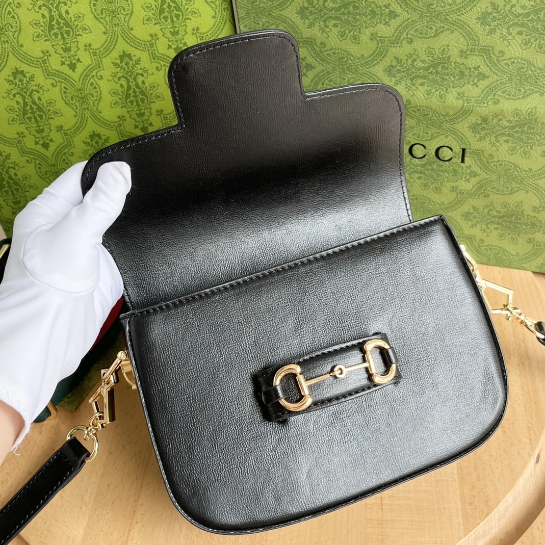 Elegant 9537 Gucci AAA Quality Messenger Bags For Unisex