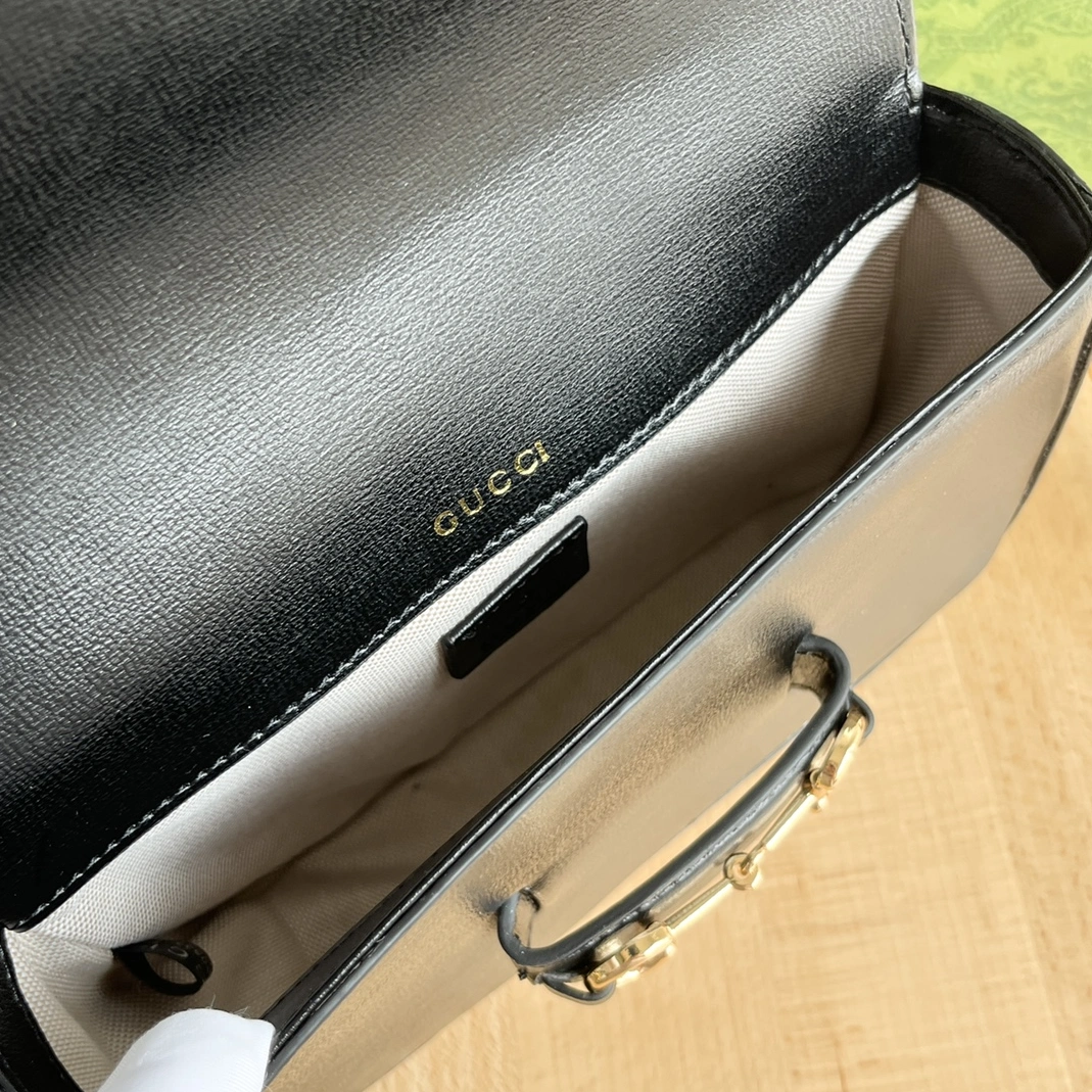 Elegant 9537 Gucci AAA Quality Messenger Bags For Unisex