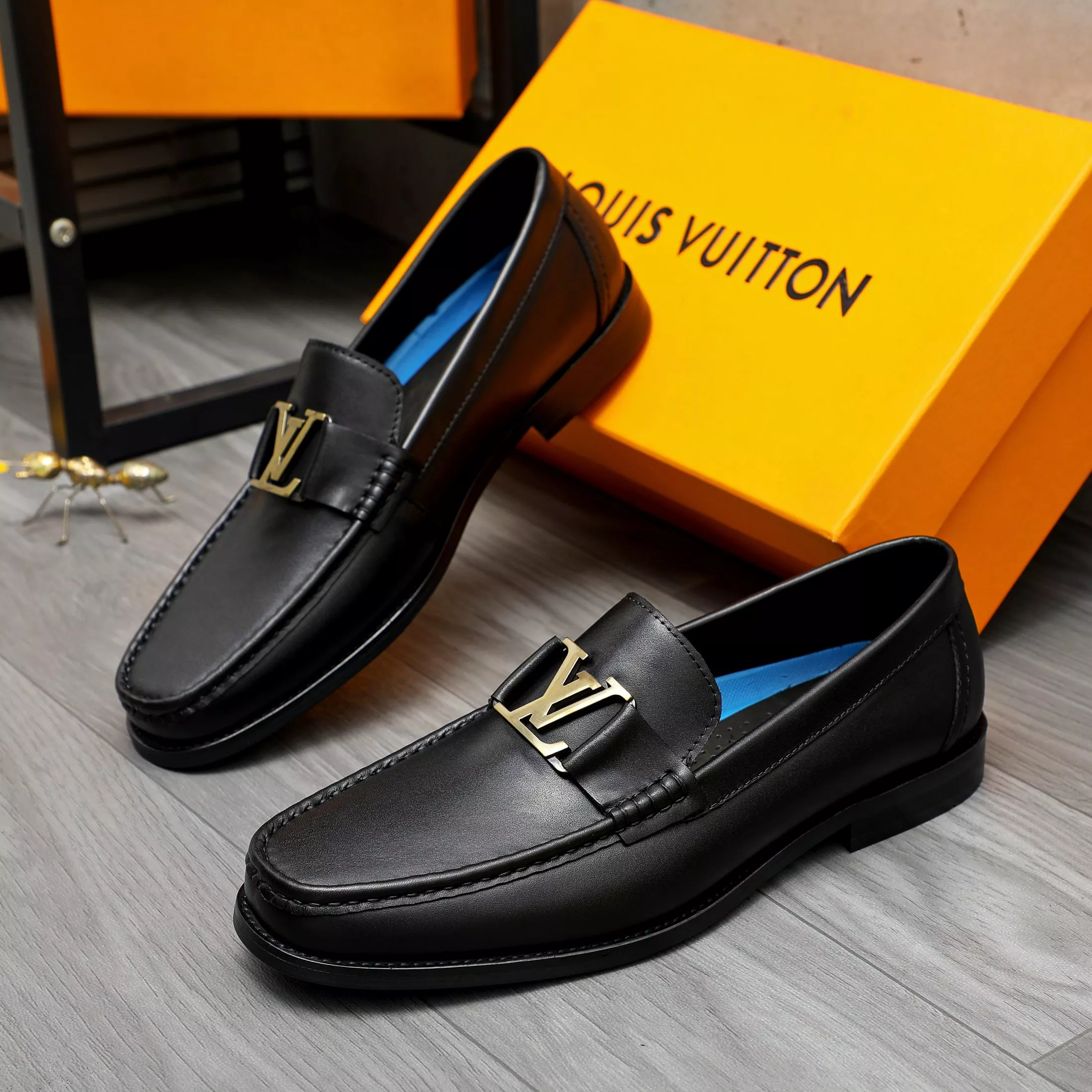 Elegant 9708 Louis Vuitton LV Oxfords Shoes For Men