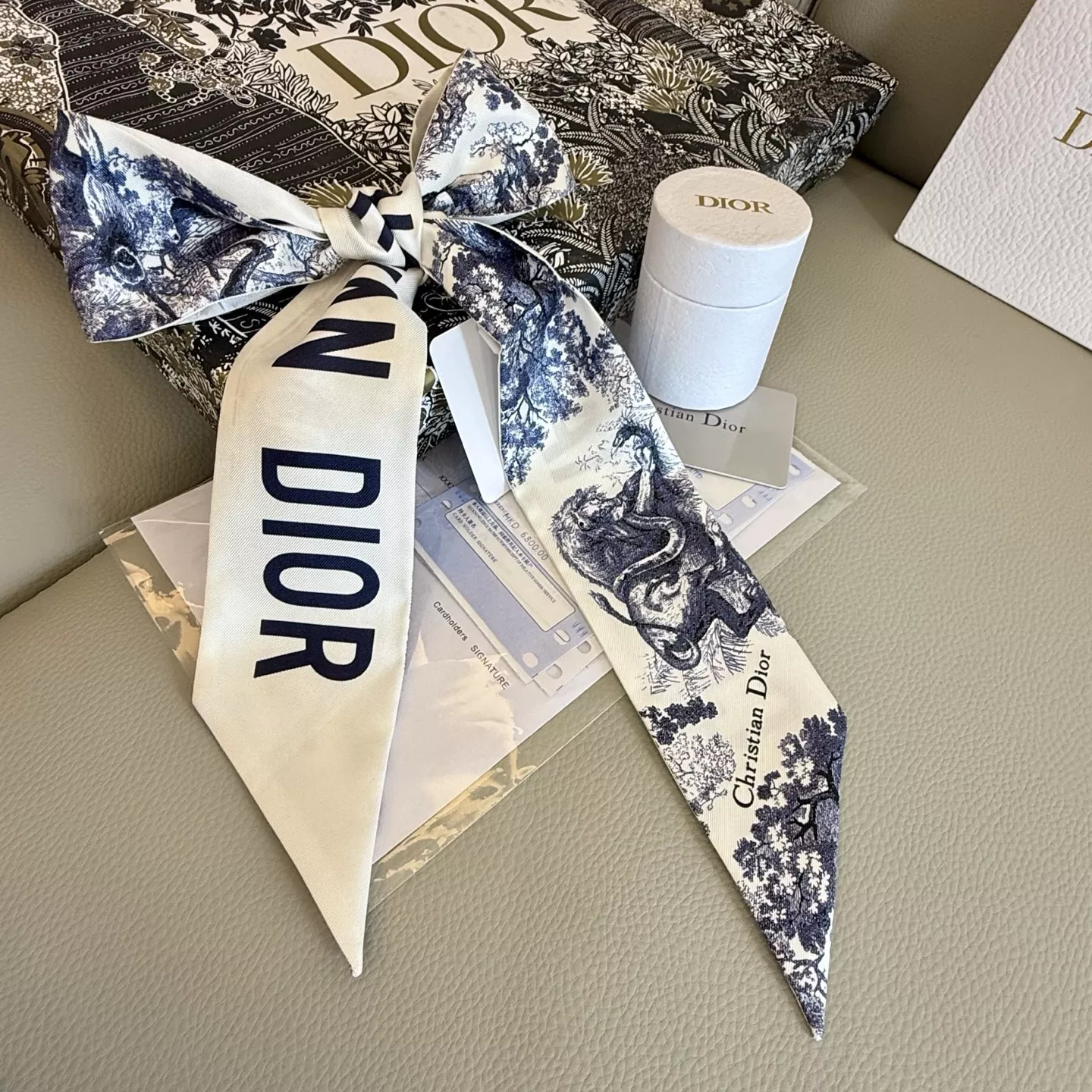 Elegant 9780 Christian Dior Silk Scarf