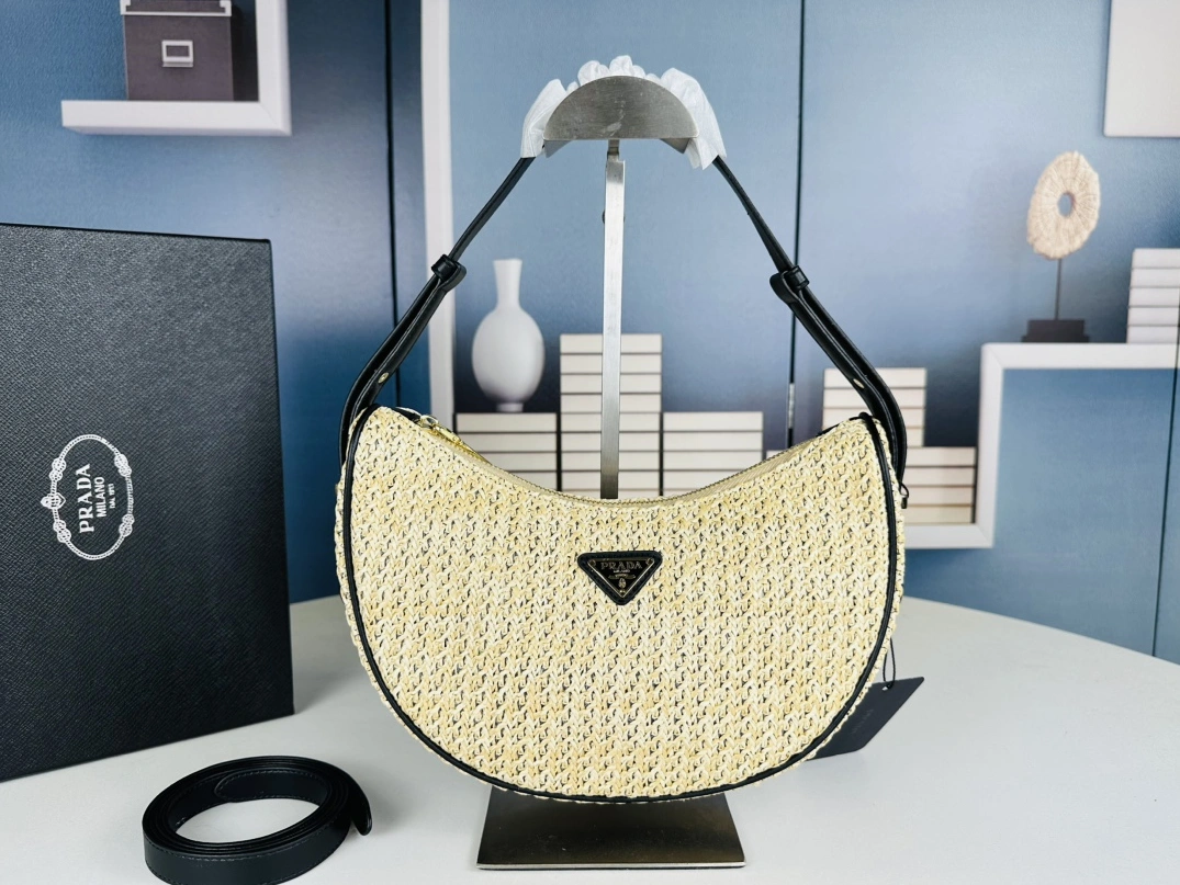 Elegant 9933 Prada AAA Quality Shoulder Bags For Women