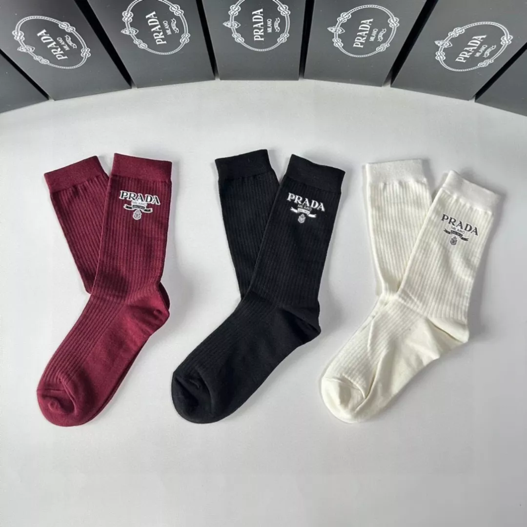 Elegant 9933 Prada Socks