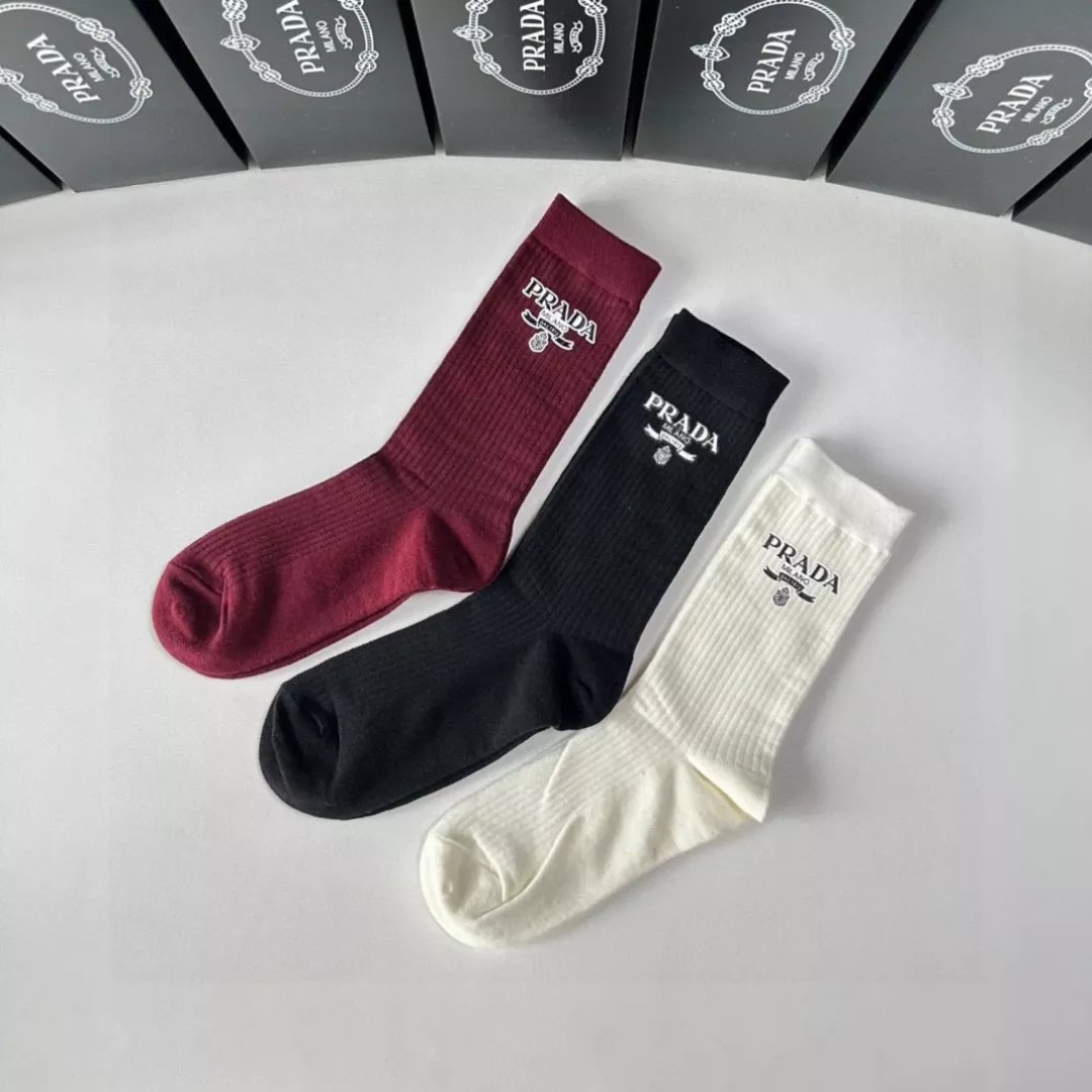 Elegant 9933 Prada Socks