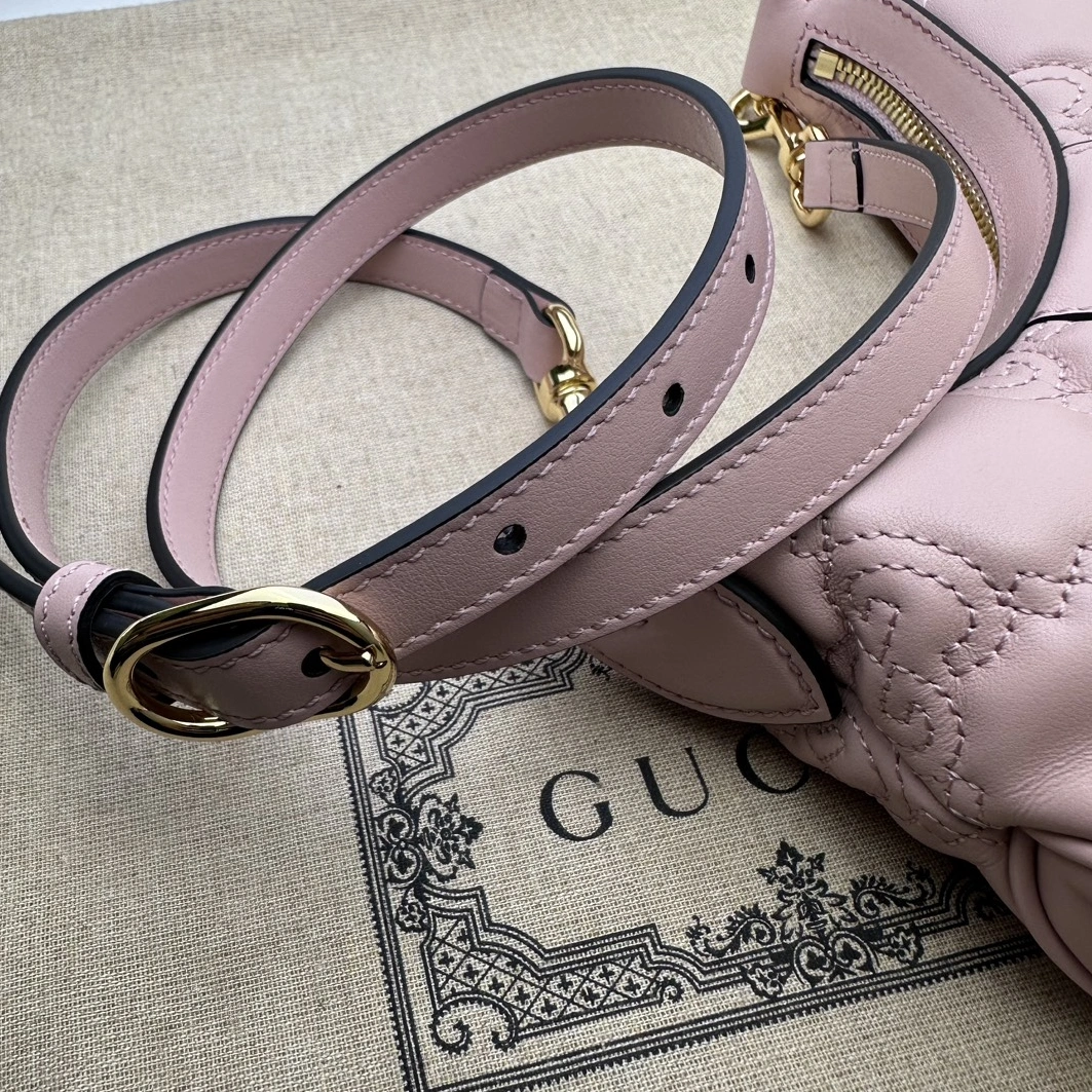 EyeCatching 1011 Gucci AAA Quality Messenger Bags For Women