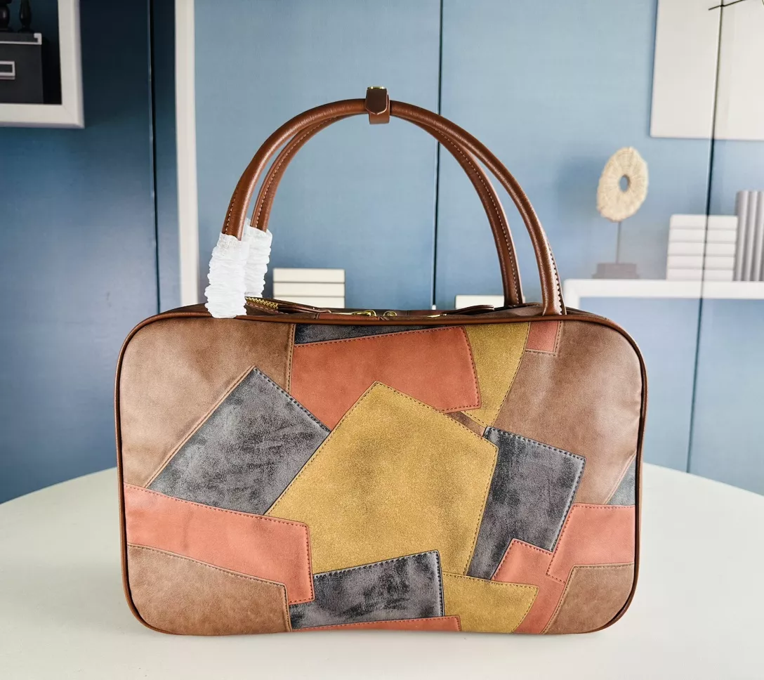 EyeCatching 1194 MIU MIU AAA Quality Handbags For Women
