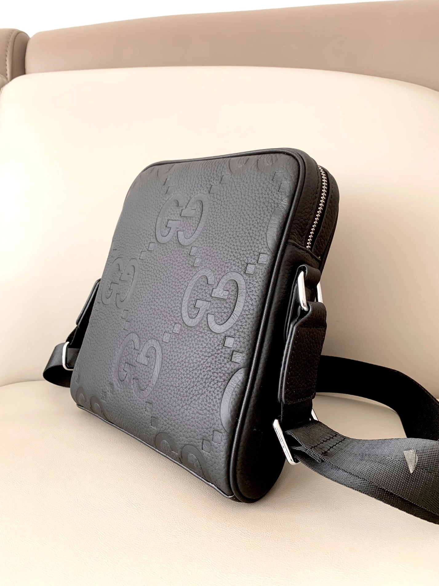 EyeCatching 1290 Gucci AAA Man Messenger Bags