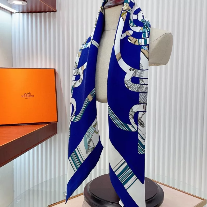 EyeCatching 1392 Hermes Silk Squares