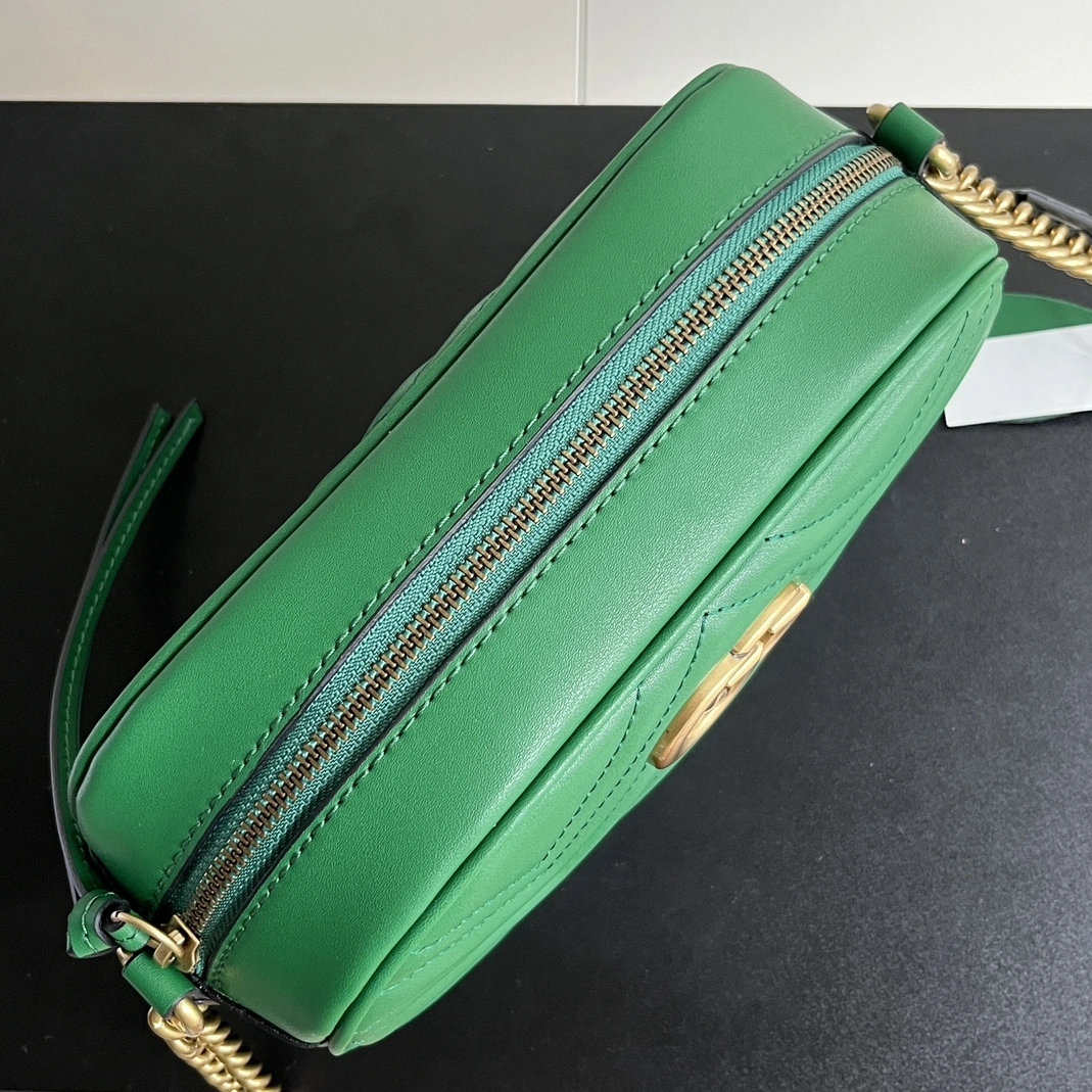 EyeCatching 146 Gucci AAA Quality Messenger Bags For Women