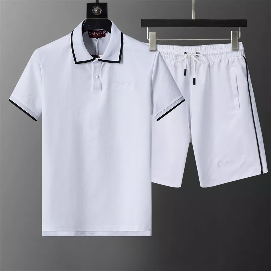 EyeCatching 1807 Gucci Tracksuits Short Sleeved For Men