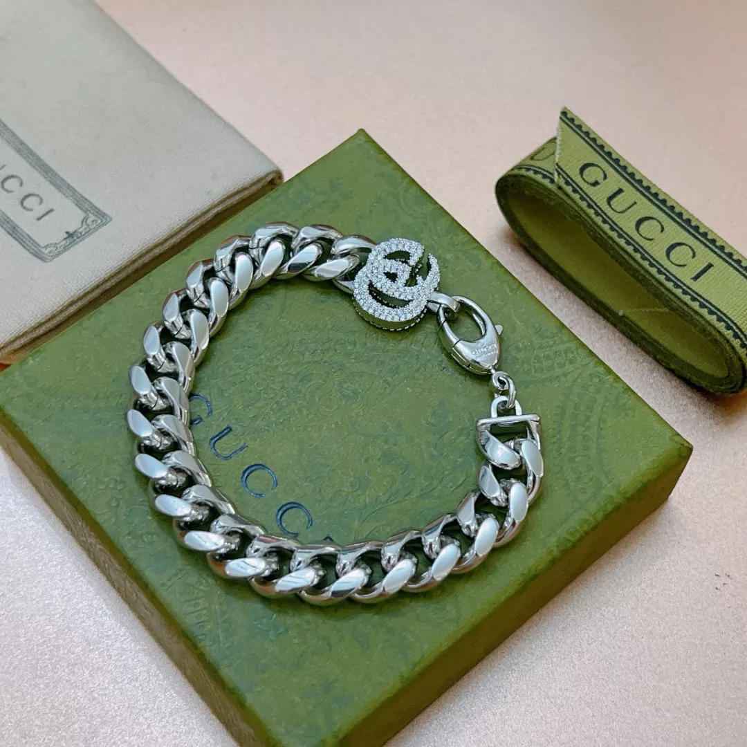 EyeCatching 1825 Gucci Bracelets
