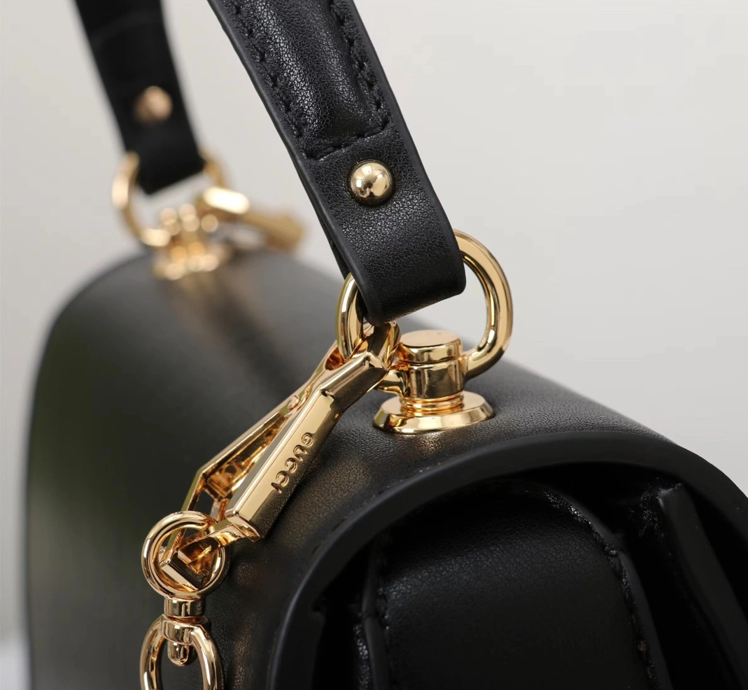 EyeCatching 1876 Gucci AAA Quality Handbags For Women