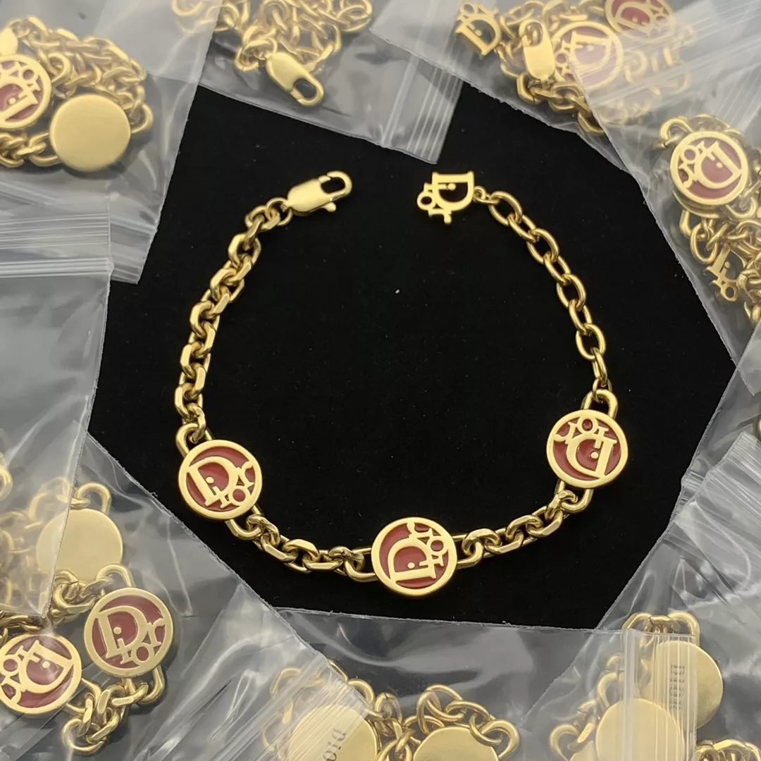 EyeCatching 1915 Christian Dior Bracelets