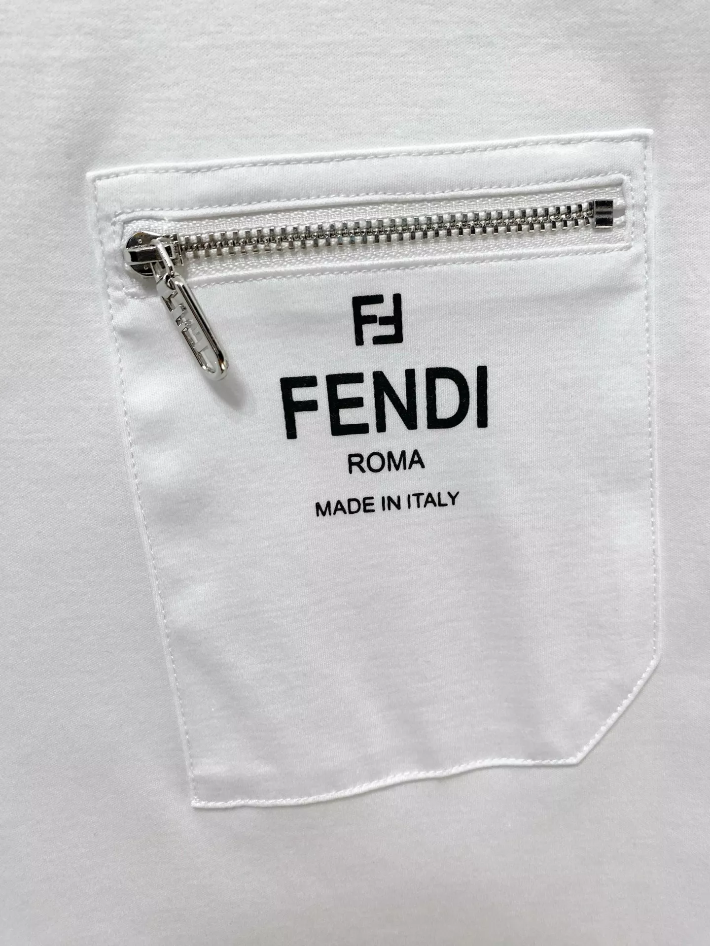 EyeCatching 1916 Fendi T-Shirts Short Sleeved For Men