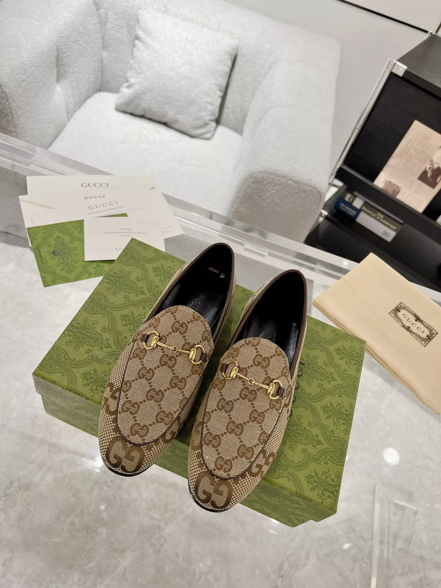 EyeCatching 1955 Gucci Oxfords Shoes For Women