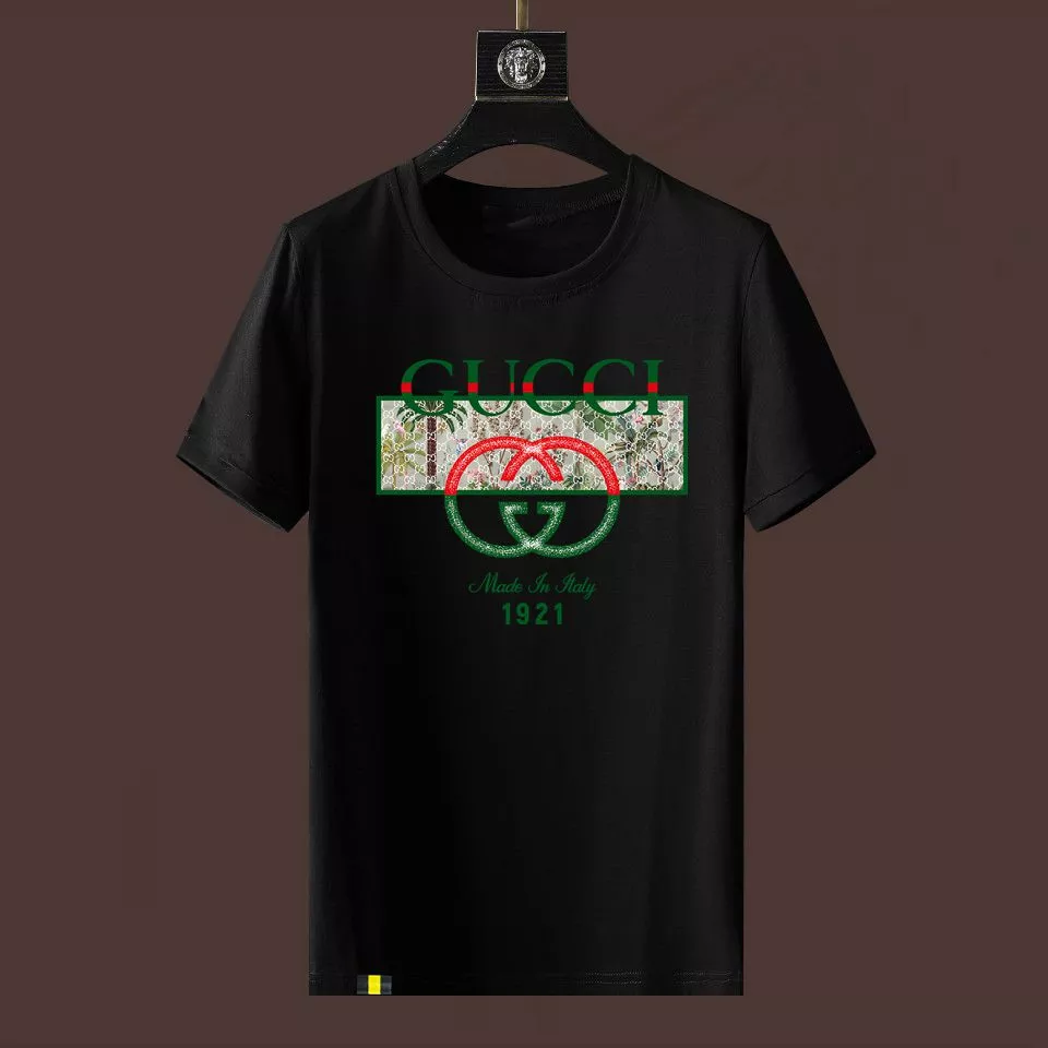 EyeCatching 2006 Gucci T-Shirts Short Sleeved For Men