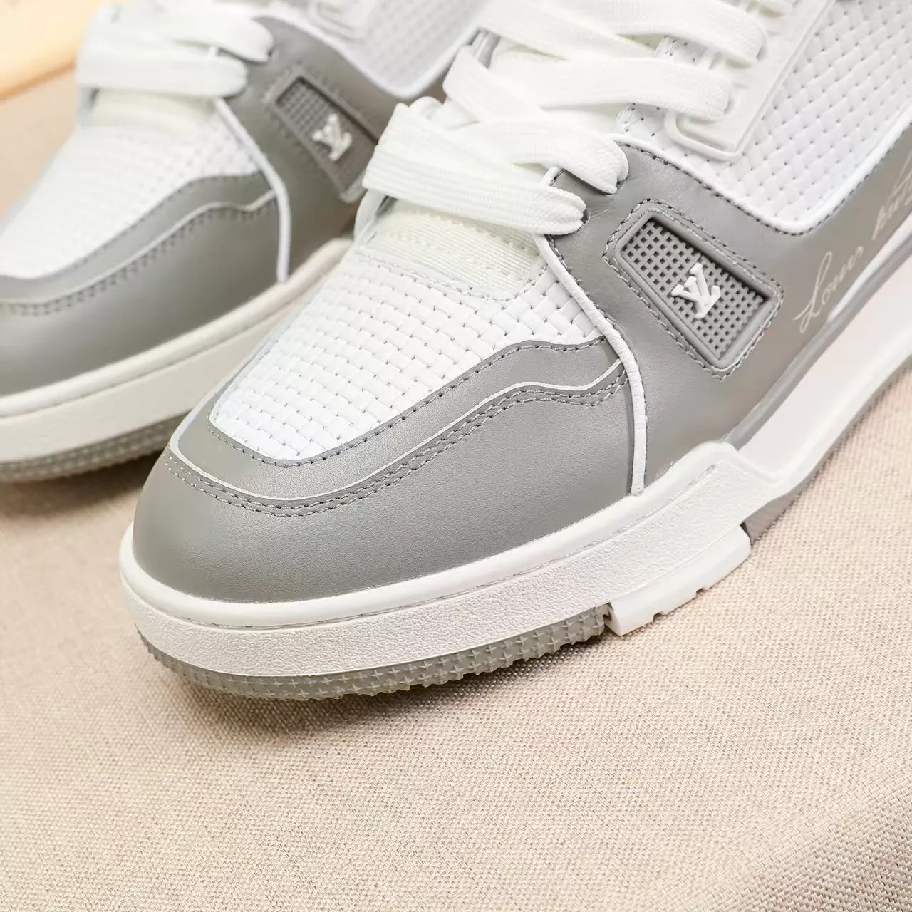 EyeCatching 2029 Louis Vuitton Casual Shoes For Men