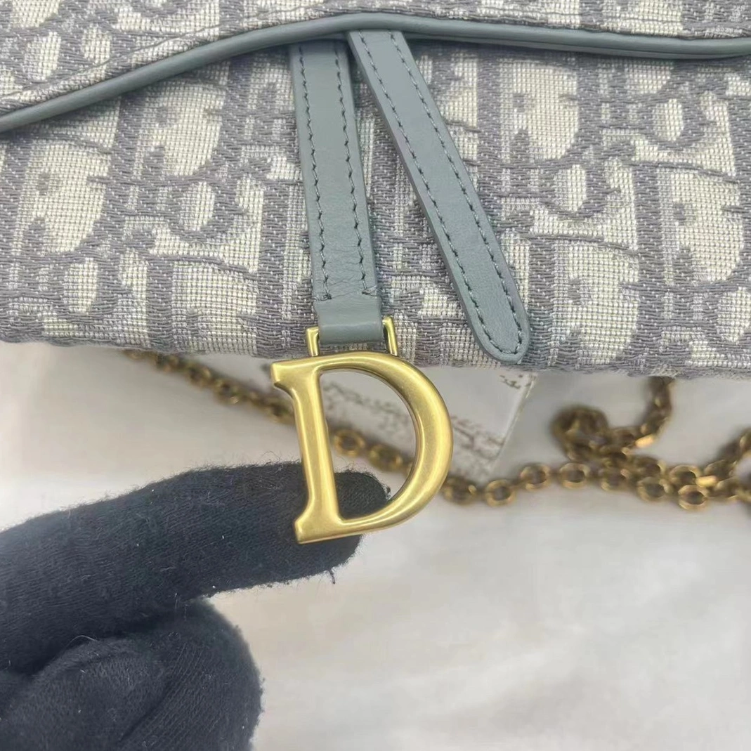 EyeCatching 2107 Christian Dior AAA Quality Wallets For Women