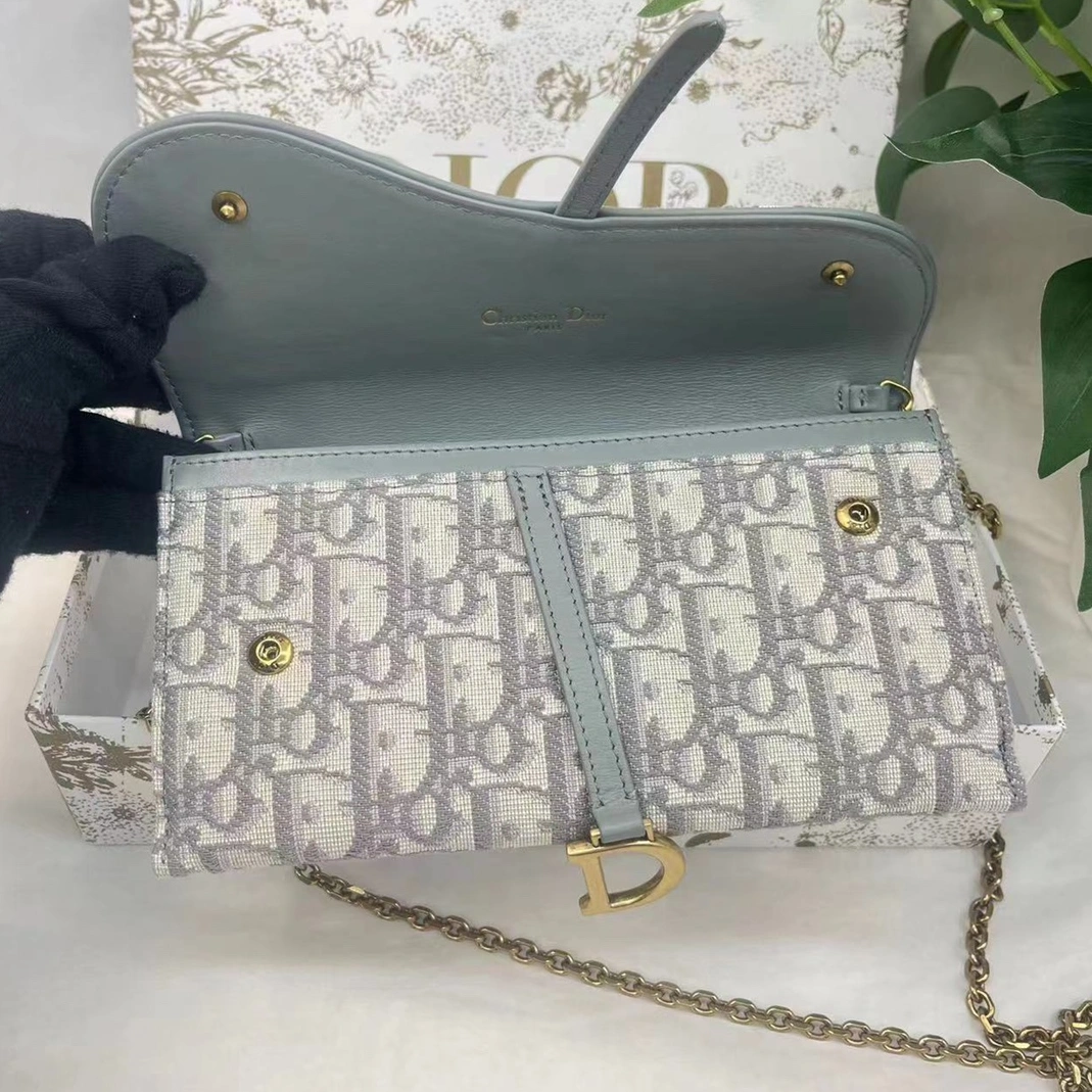 EyeCatching 2107 Christian Dior AAA Quality Wallets For Women