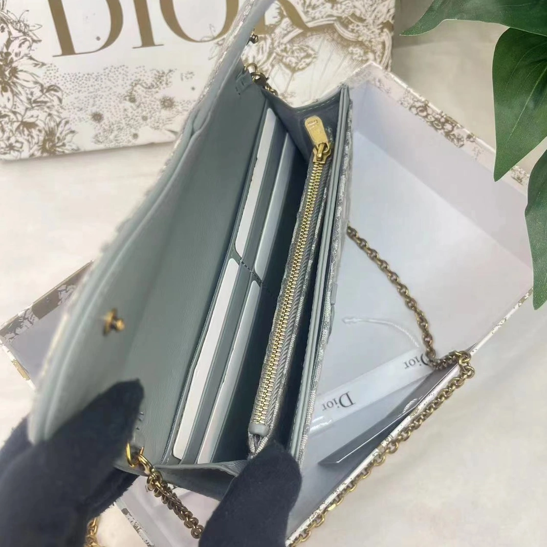 EyeCatching 2107 Christian Dior AAA Quality Wallets For Women