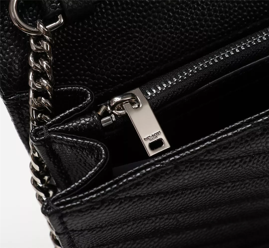 EyeCatching 2122 Yves Saint Laurent YSL AAA Quality Messenger Bags For Women