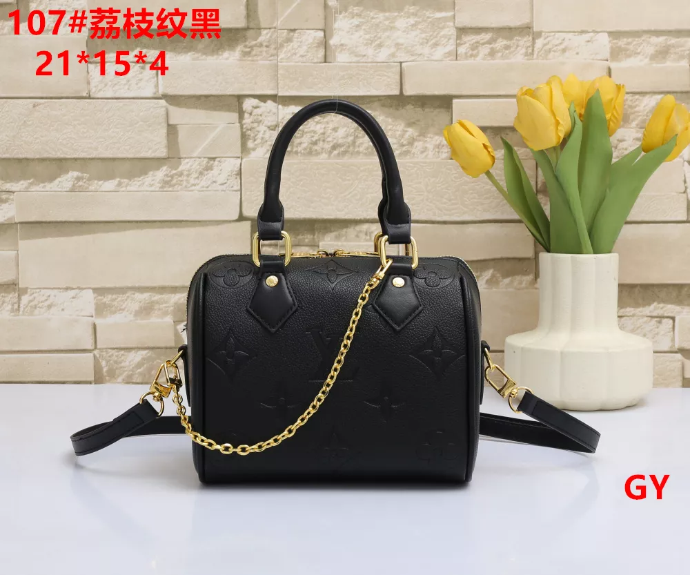EyeCatching 2136 Louis Vuitton HandBags For Women