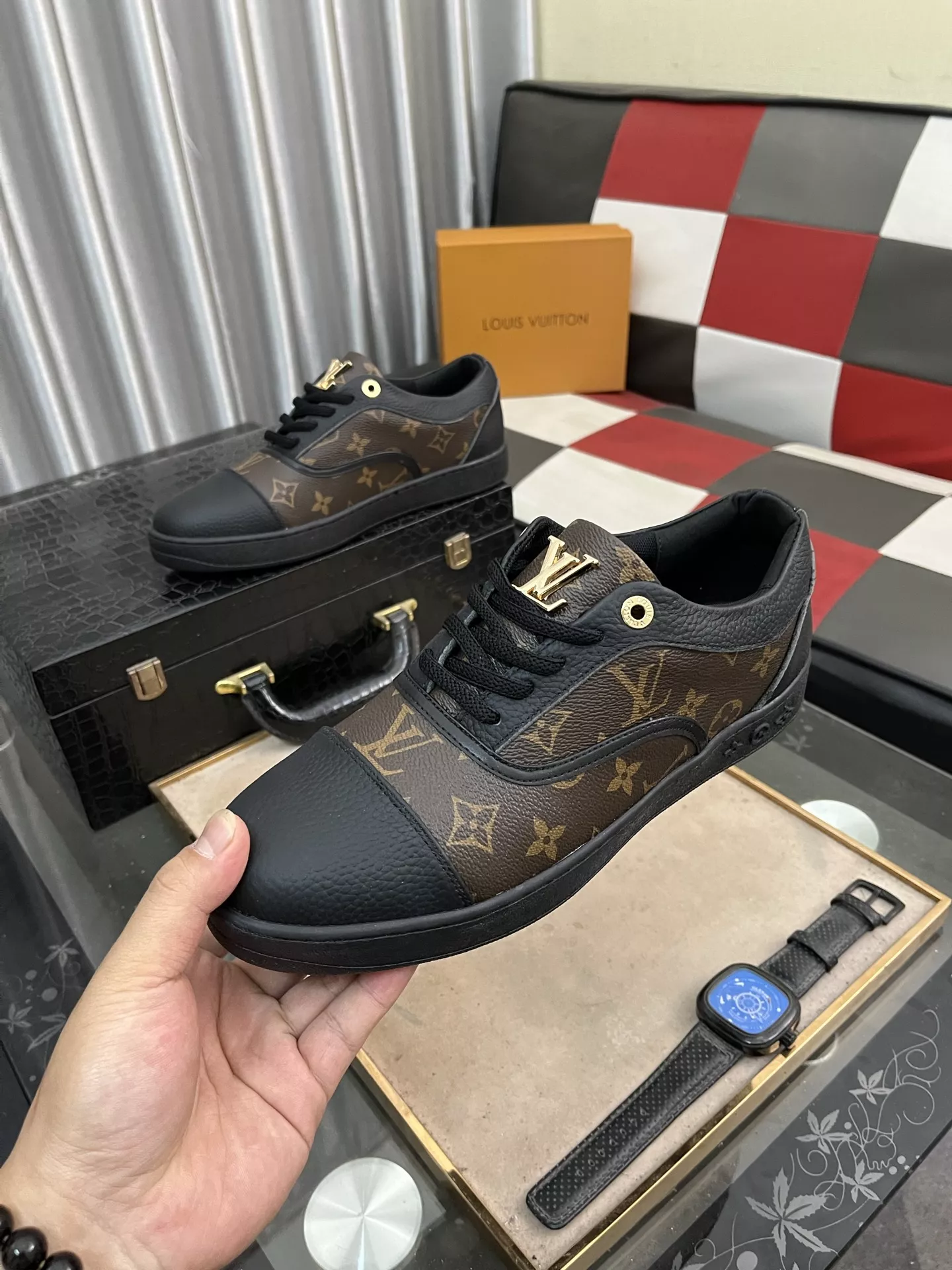 EyeCatching 2268 Louis Vuitton Casual Shoes For Men