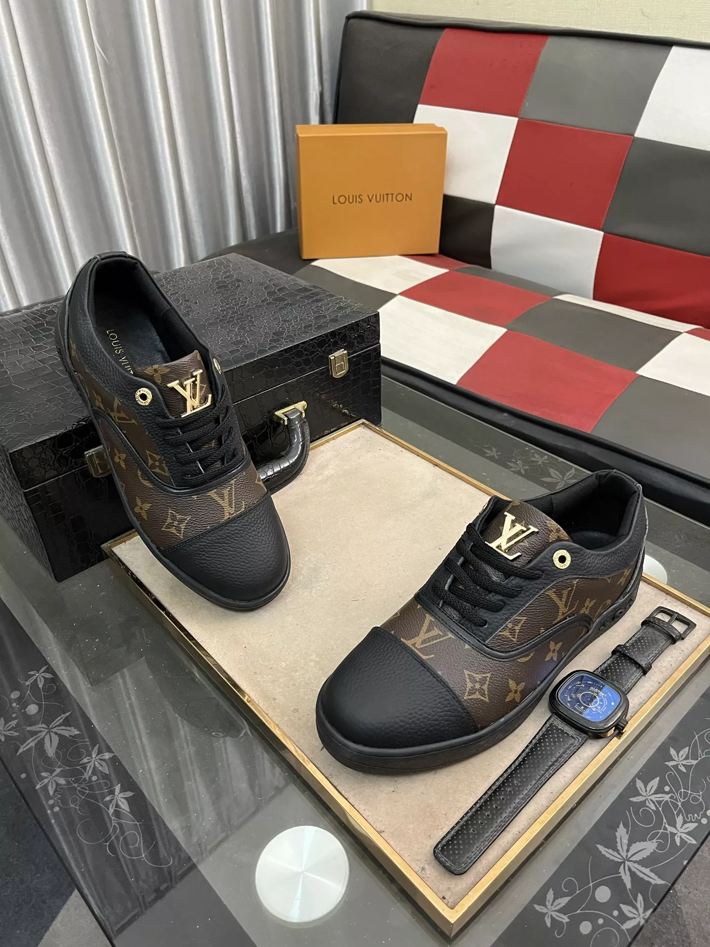 EyeCatching 2268 Louis Vuitton Casual Shoes For Men