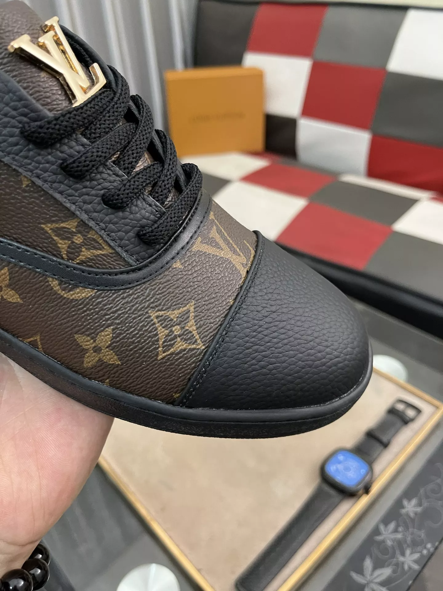 EyeCatching 2268 Louis Vuitton Casual Shoes For Men