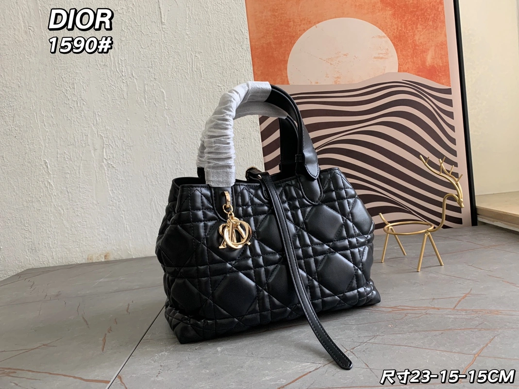 EyeCatching 2284 Christian Dior AAA Quality Handbags For Women