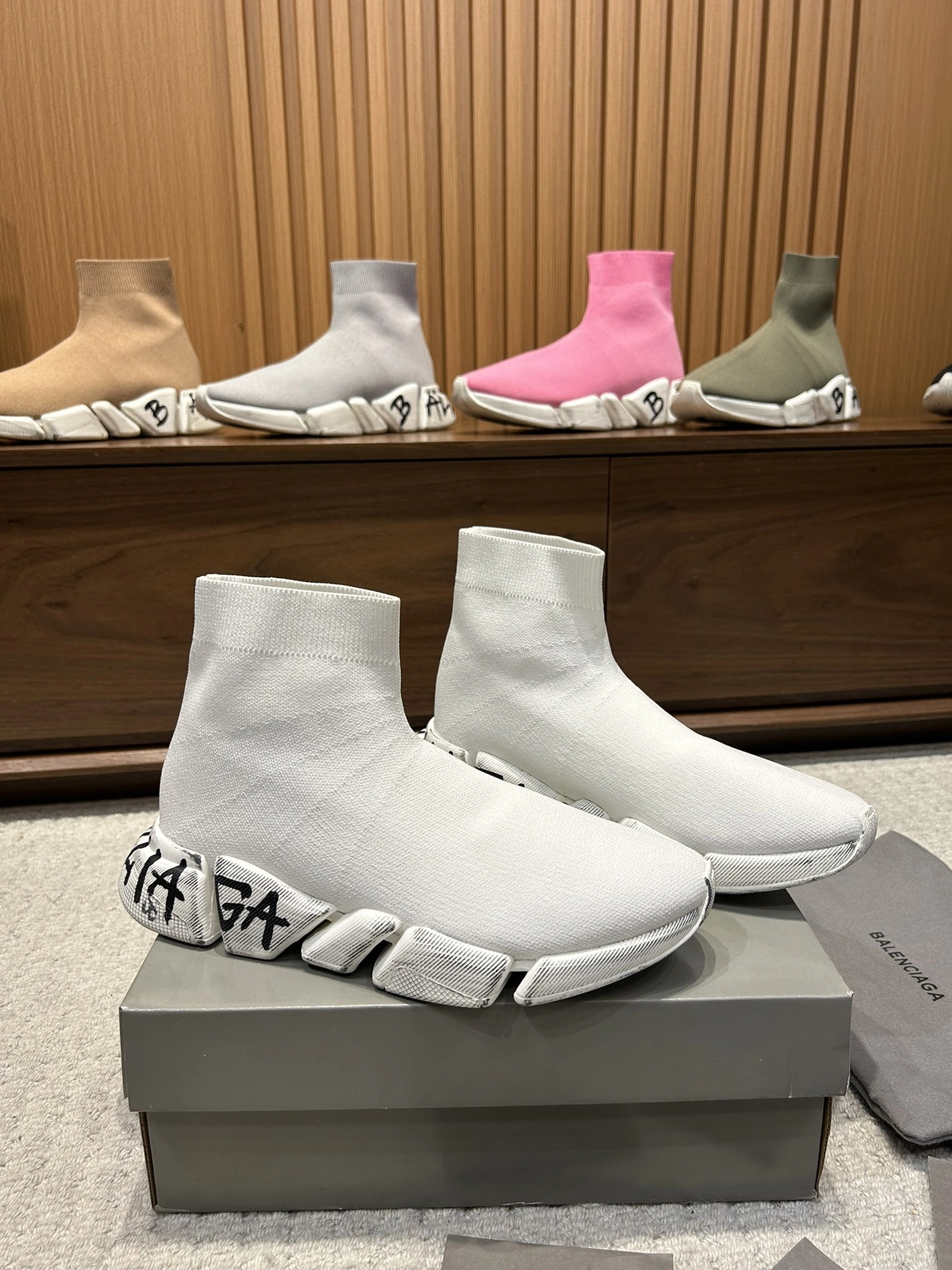 EyeCatching 2394 Balenciaga Boots For Women