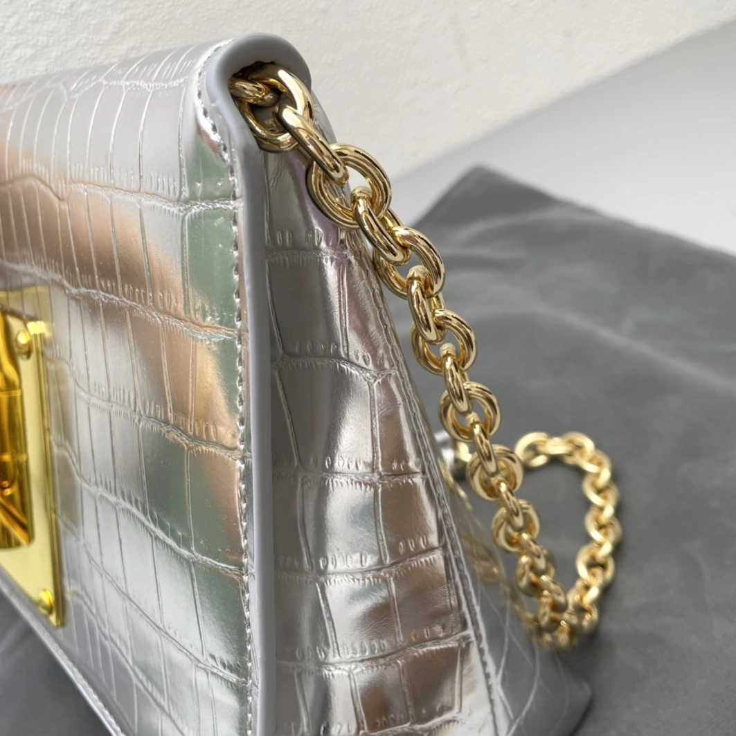 EyeCatching 2501 Tom Ford AAA Quality Shoulder Bags For Women