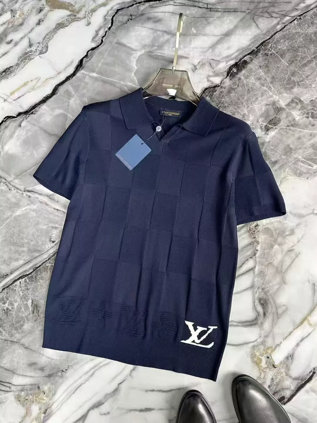 EyeCatching 2602 Louis Vuitton LV T-Shirts Short Sleeved For Men
