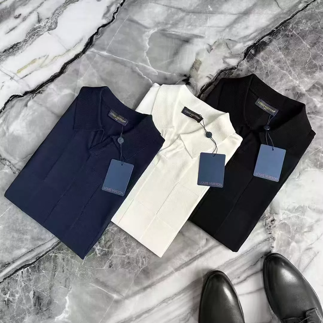 EyeCatching 2602 Louis Vuitton LV T-Shirts Short Sleeved For Men