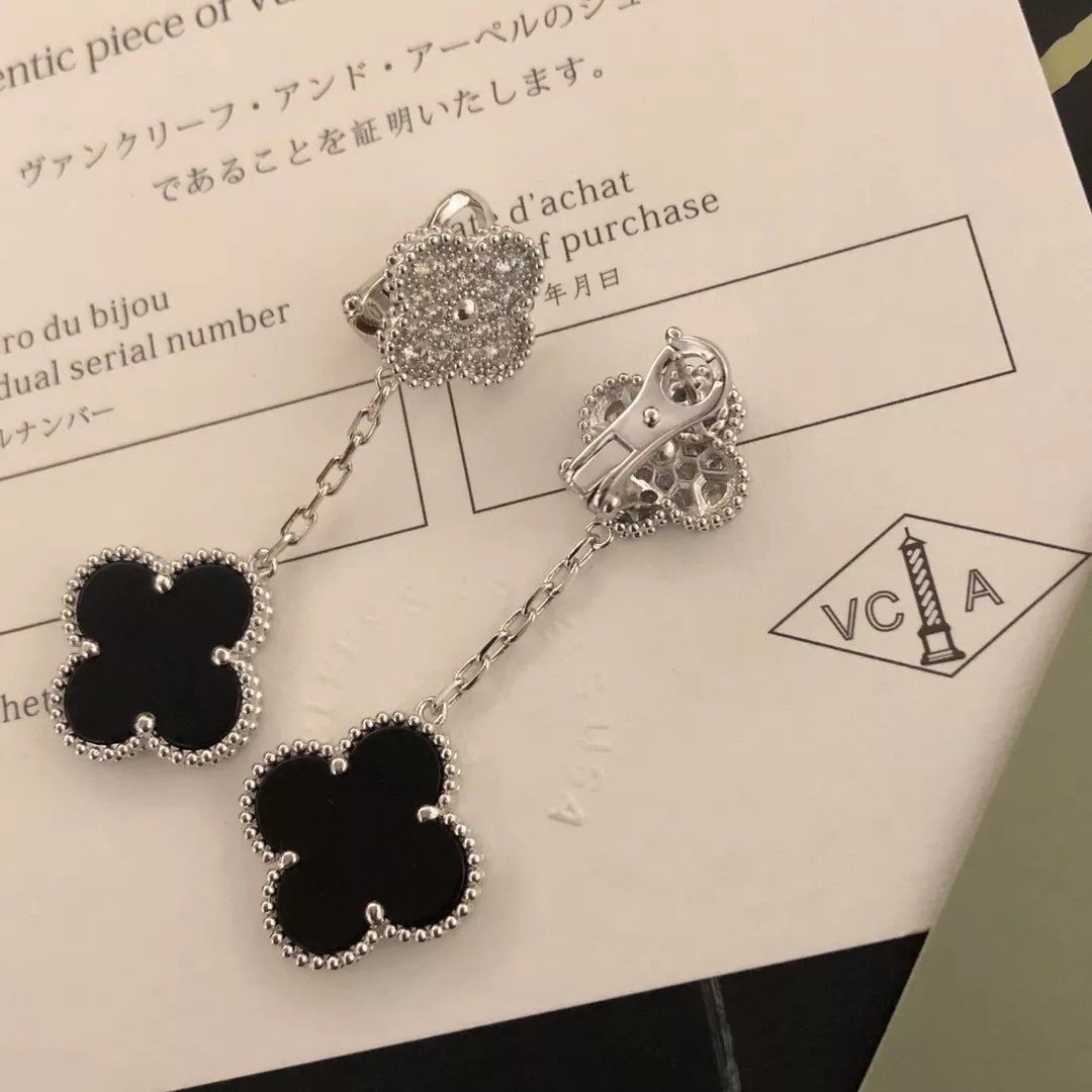 EyeCatching 2626 Van Cleef & Arpels Earrings For Women