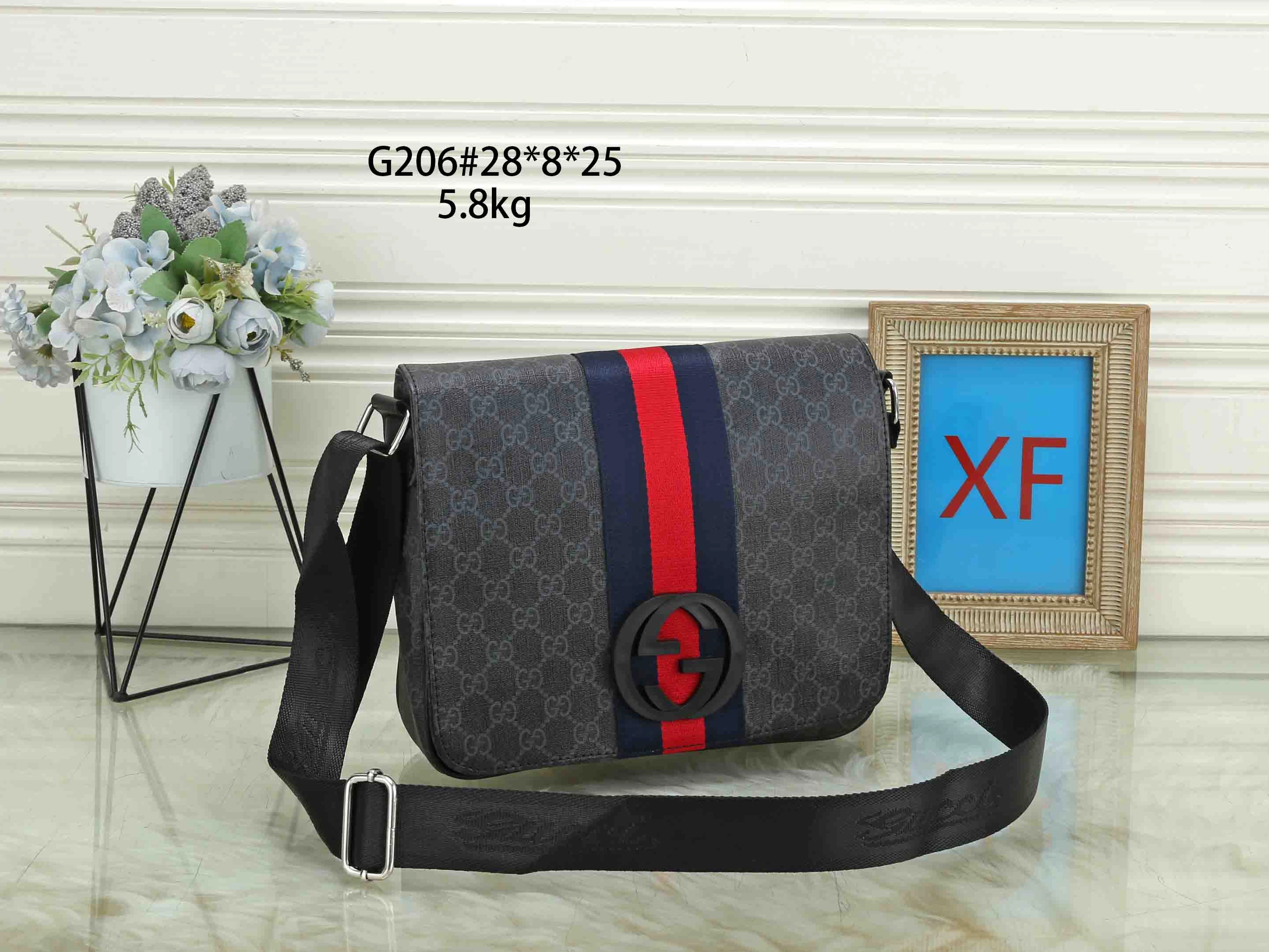 EyeCatching 2717 Gucci Messenger Bags For Men