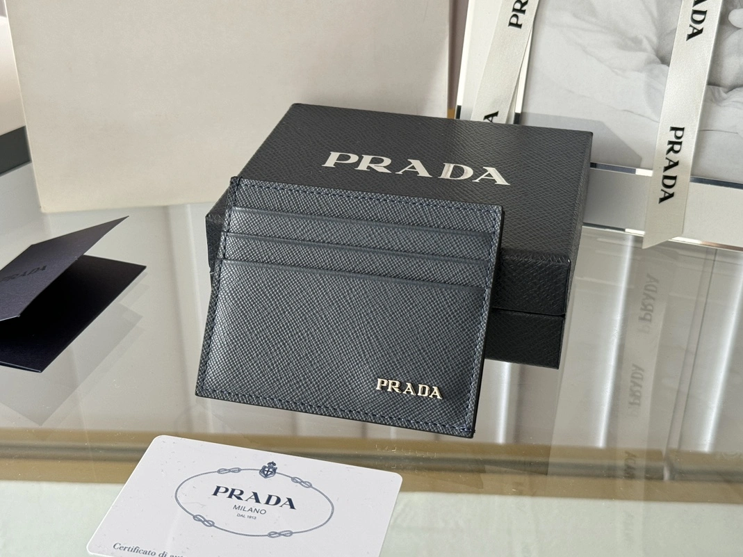 EyeCatching 2764 Prada Card Case In Navy