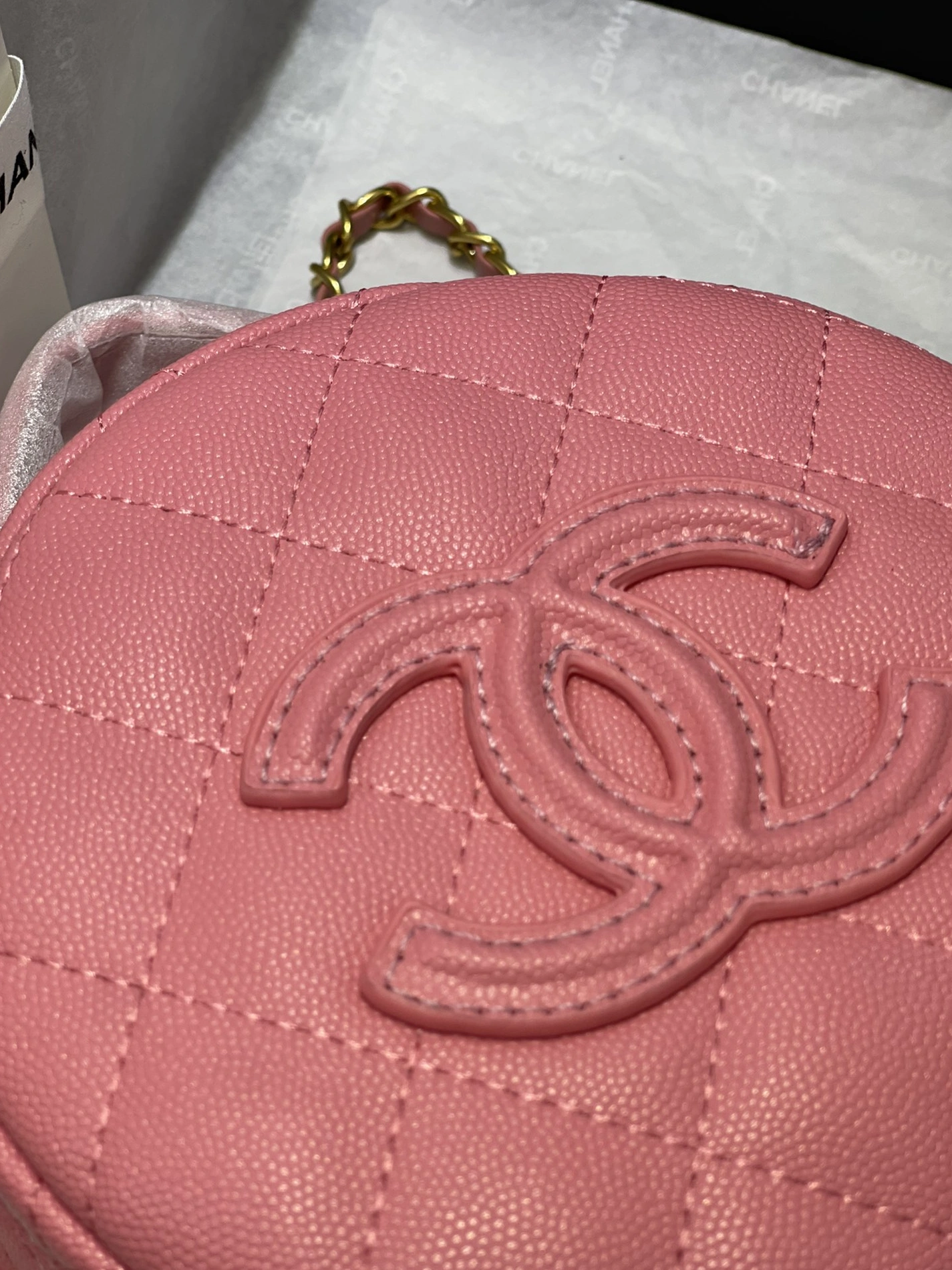 EyeCatching 2900 Chanel AAA Quality Messenger Bags For Women