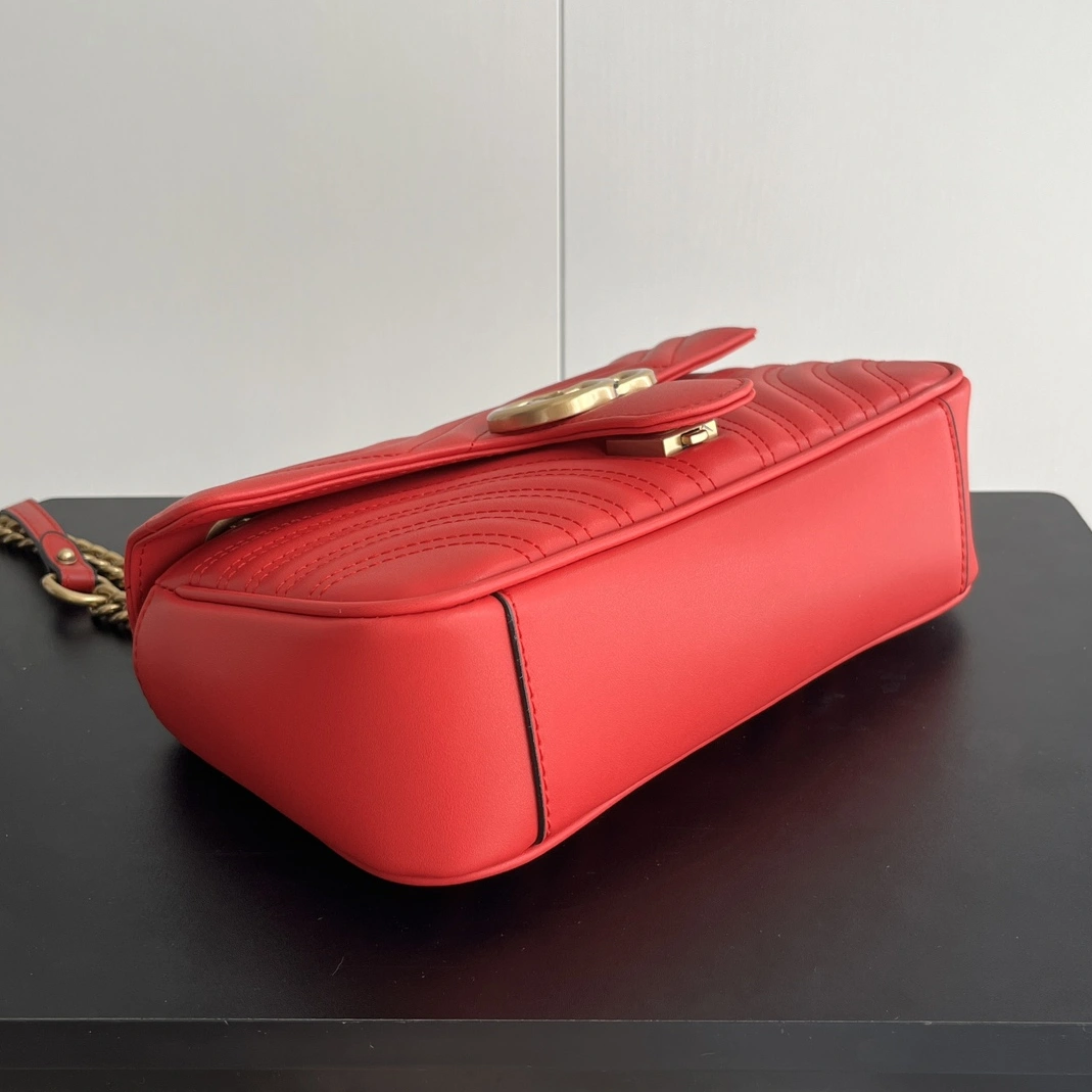 EyeCatching 310 Gucci AAA Quality Shoulder Bags For Women