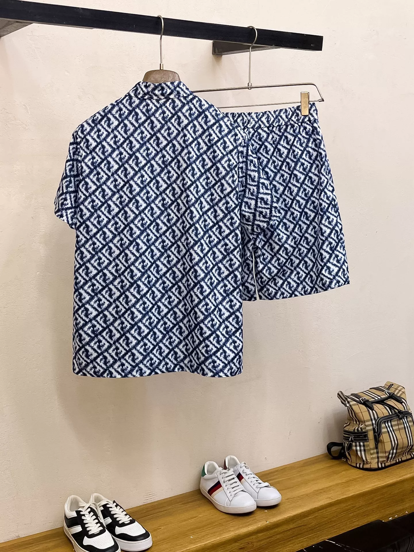 EyeCatching 314 Fendi Tracksuits Short Sleeved For Men