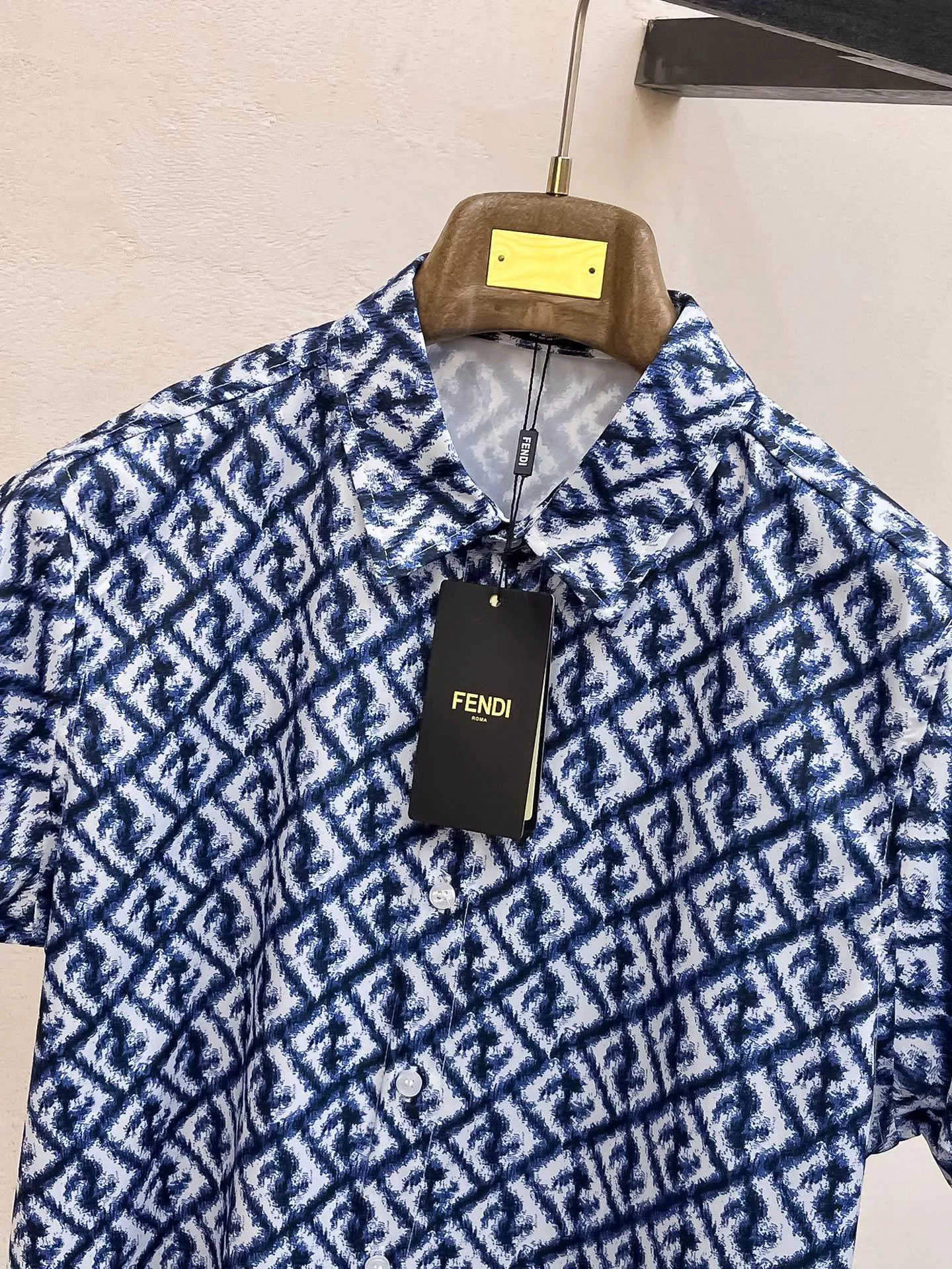 EyeCatching 314 Fendi Tracksuits Short Sleeved For Men