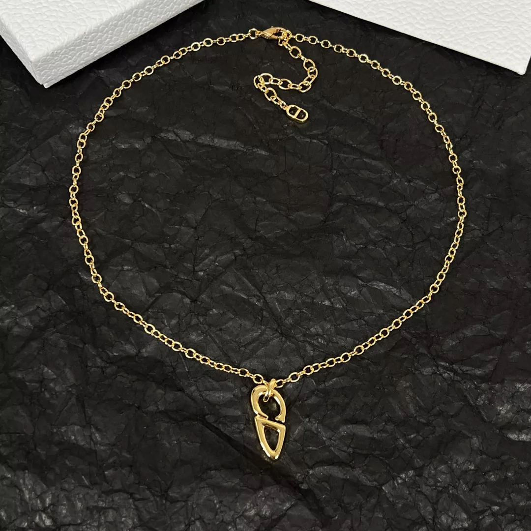 EyeCatching 3227 Christian Dior Necklaces