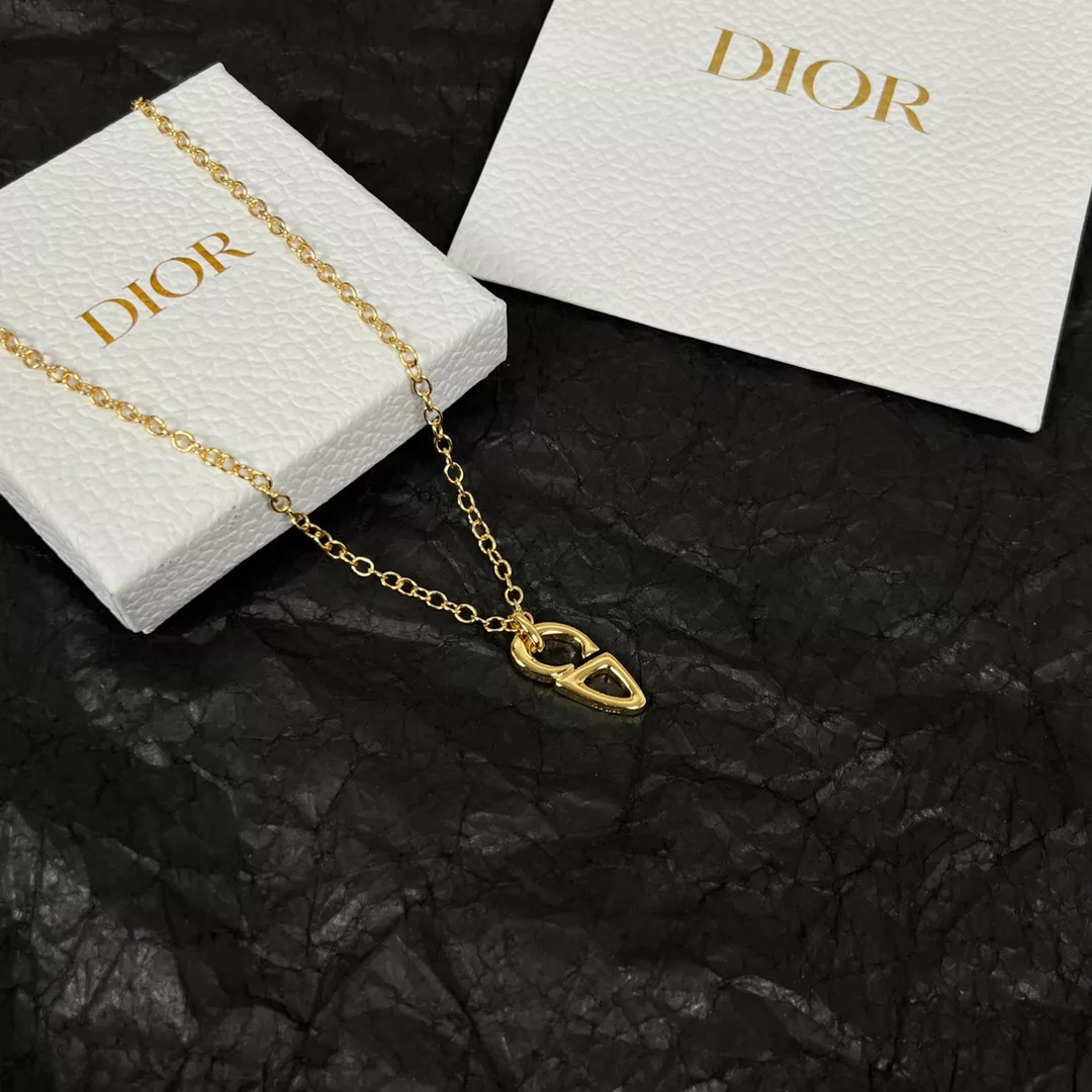 EyeCatching 3227 Christian Dior Necklaces