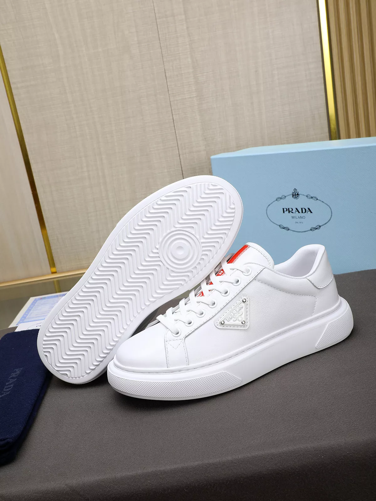 EyeCatching 3446 Prada Casual Shoes For Men