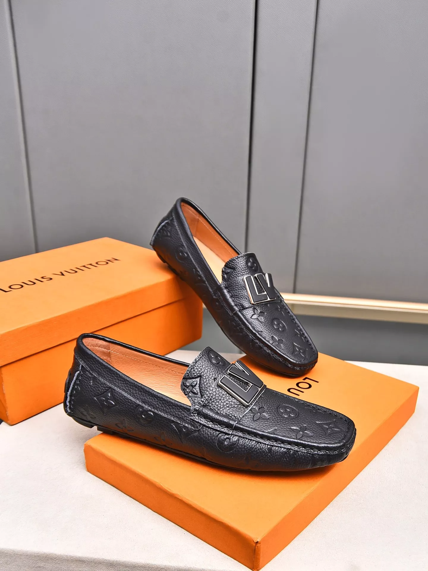 EyeCatching 3477 Louis Vuitton LV Oxfords Shoes For Men