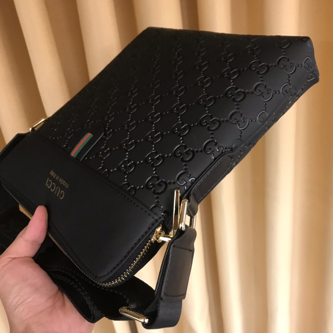 EyeCatching 3560 Gucci AAA Man Messenger Bags
